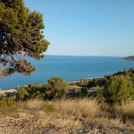 Camping Columbia מלון מונטג'ורדאנו