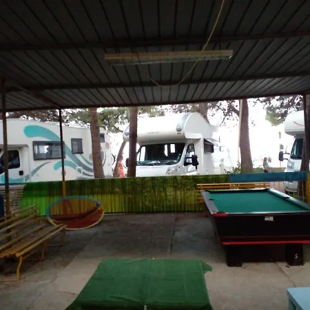 Отель Camping Columbia Монтеджордано